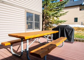 Outdoor dining - 1-Bed Loft Condo w/ Full Kitchen + Hot Tub Access (Steamboat Springs)