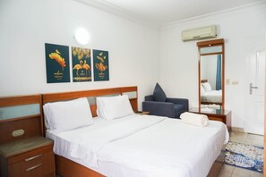 2 dormitorios, tabla de planchar con plancha, wifi y ropa de cama