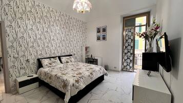 Fer et planche Ă repasser, accĂšs Internet, draps fournis