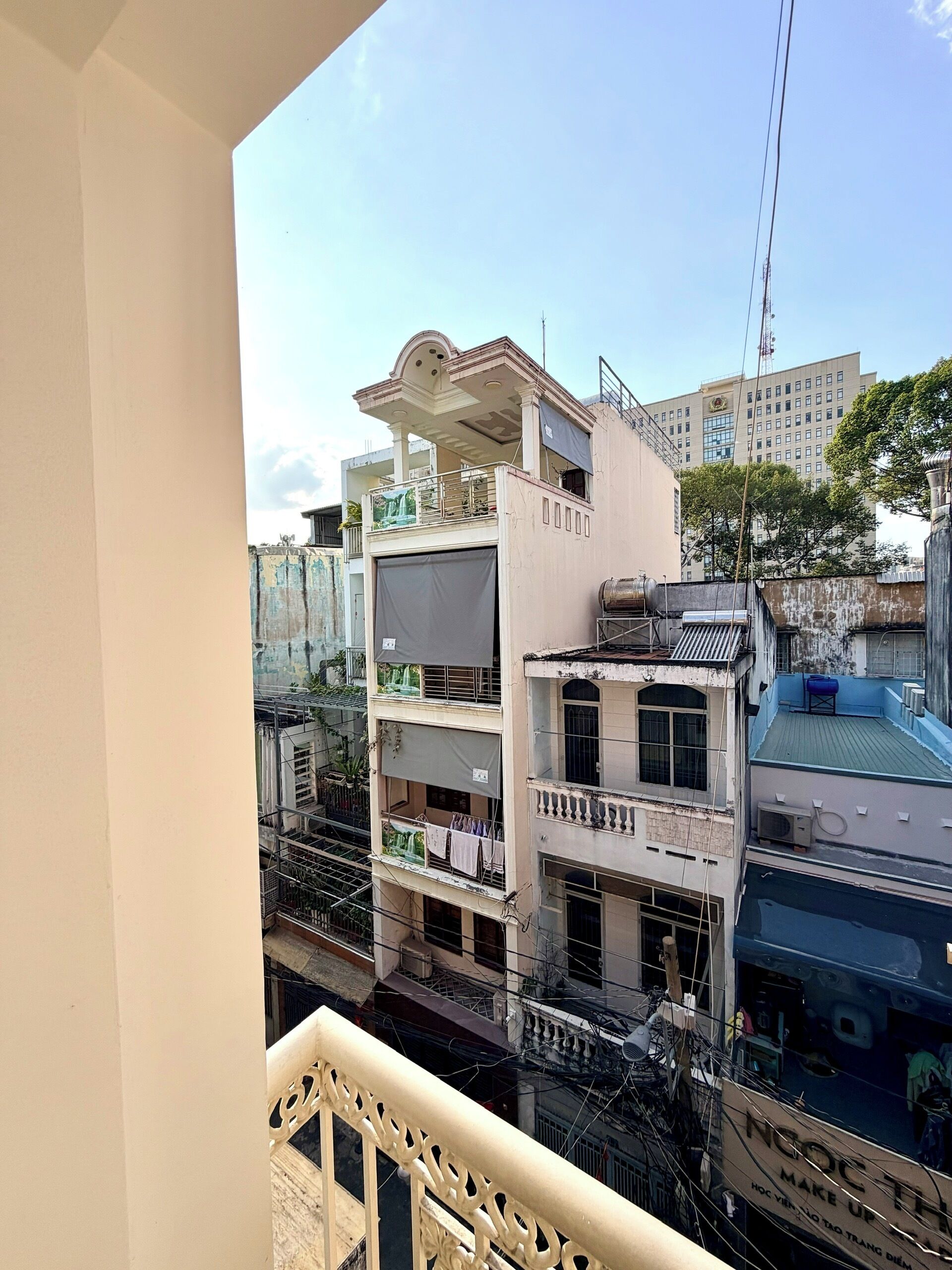 Studio, vue ville | Enceinte de l’hébergement