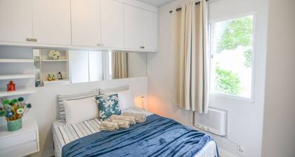 Apto com Piscina, Garagem e Ar Cond no Jardim Zara
