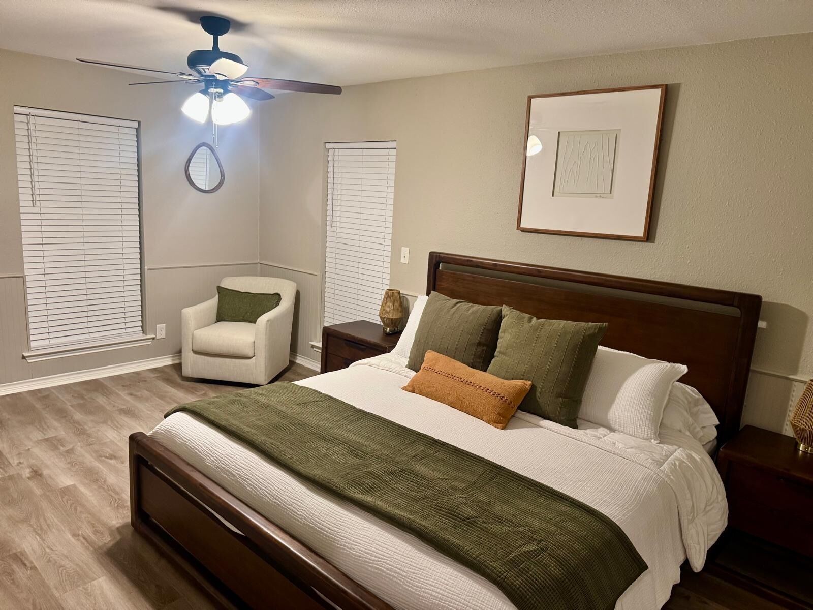 3 chambres, bureau, fer et planche à repasser, Wi-Fi gratuit