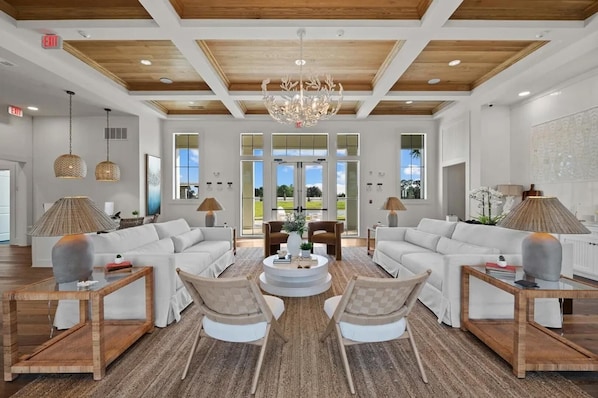 Lobby - Landing Apartments at Perdido Key Beach Coast (Pensacola)