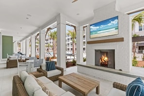 Fireplace - Landing Apartments at Perdido Key Beach Coast (Pensacola)