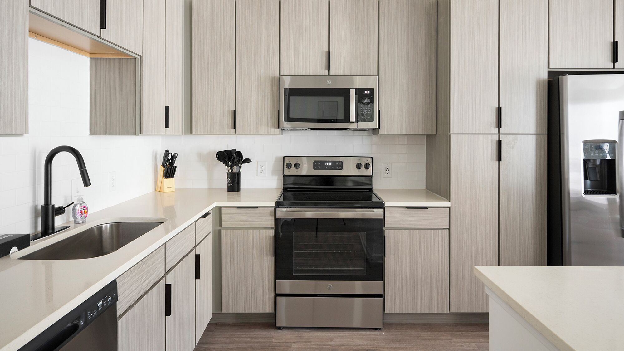 Apartment (2 Bedrooms) | Private kitchen
