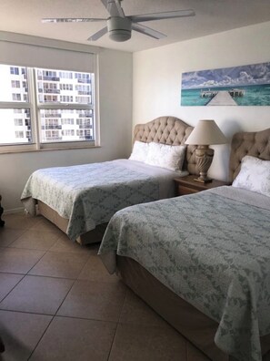 Iron/ironing board, internet, bed sheets