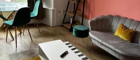 Deluxe Apartment, 1 Double Bed with Sofa bed, Kitchen | Living area | 32-inch Smart TV with digital channels, Netflix, streaming services