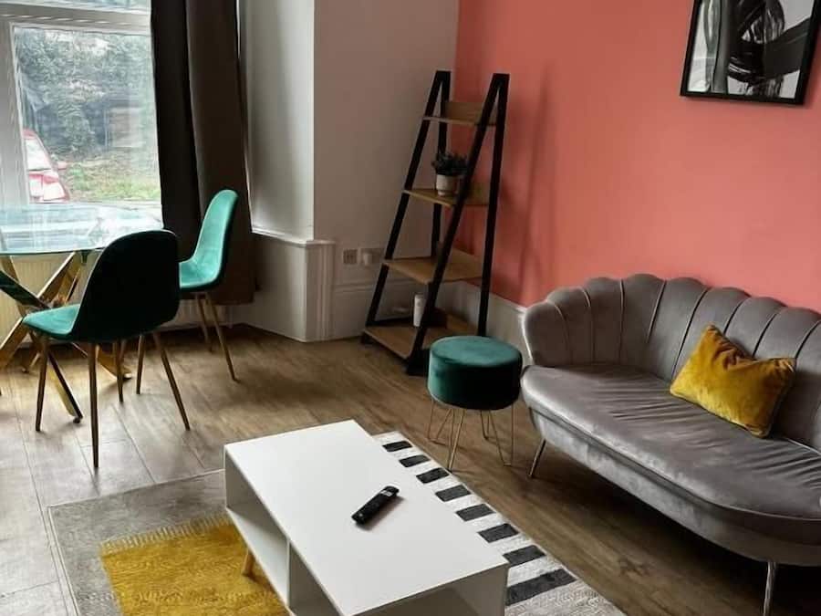 Deluxe Apartment, 1 Double Bed with Sofa bed, Kitchen | Living area
