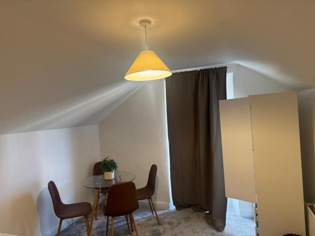 Deluxe Apartment, 2 Bedrooms, Kitchen | Dining