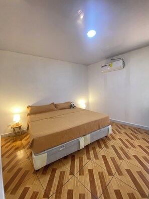 Free WiFi, bed sheets - Private house with pool 1km from the beach (Popoyo)