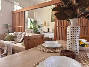 Interior - Elegant Historic 2BR Retreat in the Heart of the Old City. Cartagena de Indias. (Cartagena de Indias)