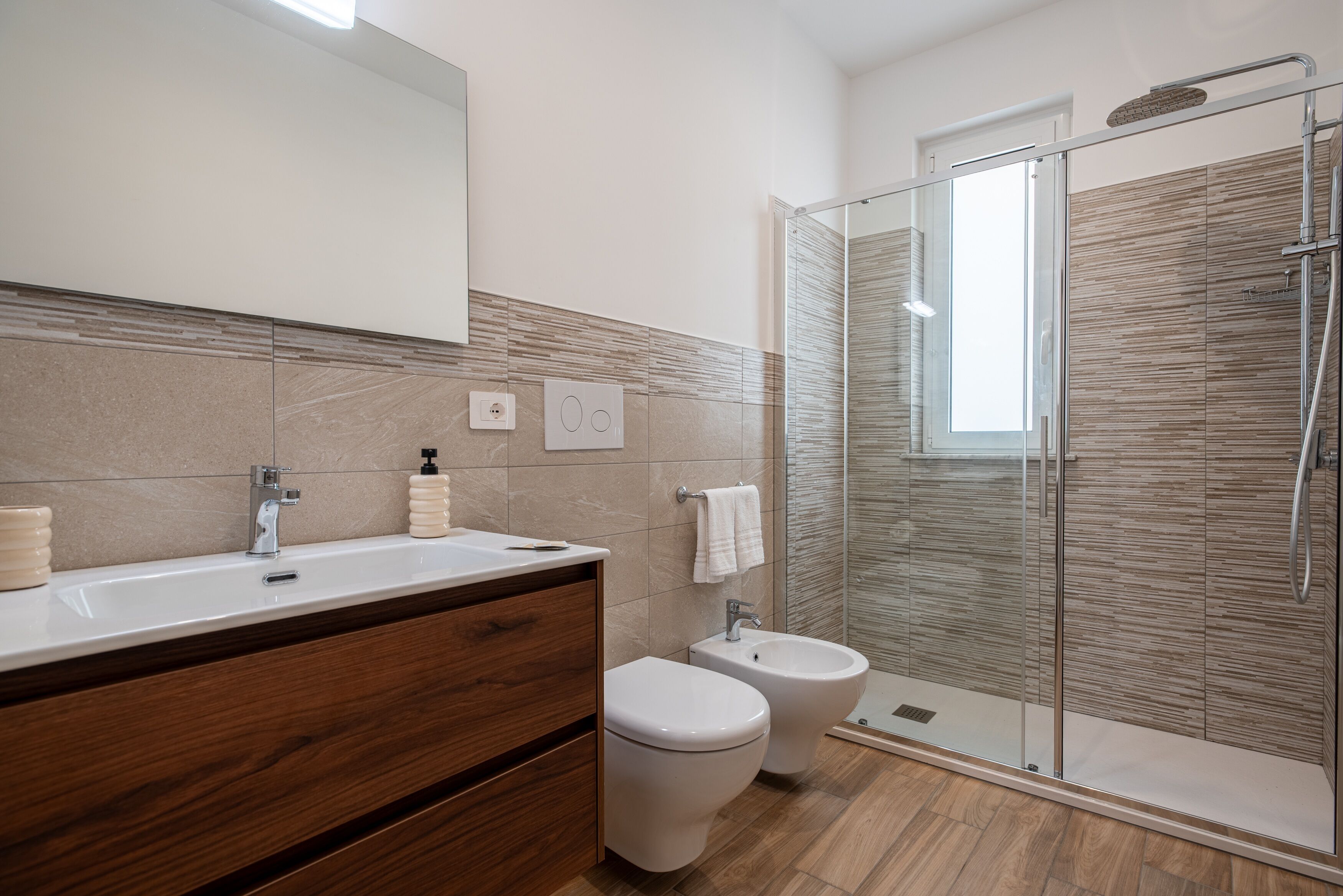 淋浴设施、坐浴桶