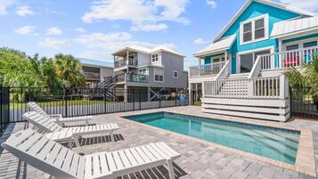 Talo, useita sänkyjä (Absolute Bliss) | Uima-allas