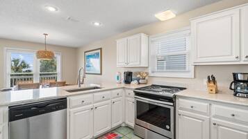 Talo, useita sänkyjä (Absolute Bliss) | Yksityinen keittiö