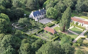 Exterior - Bed and breakfast Manoir du Domaine de Poulaines (Poulaines)