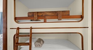 Standard Condo, Beach View | Free WiFi, bed sheets