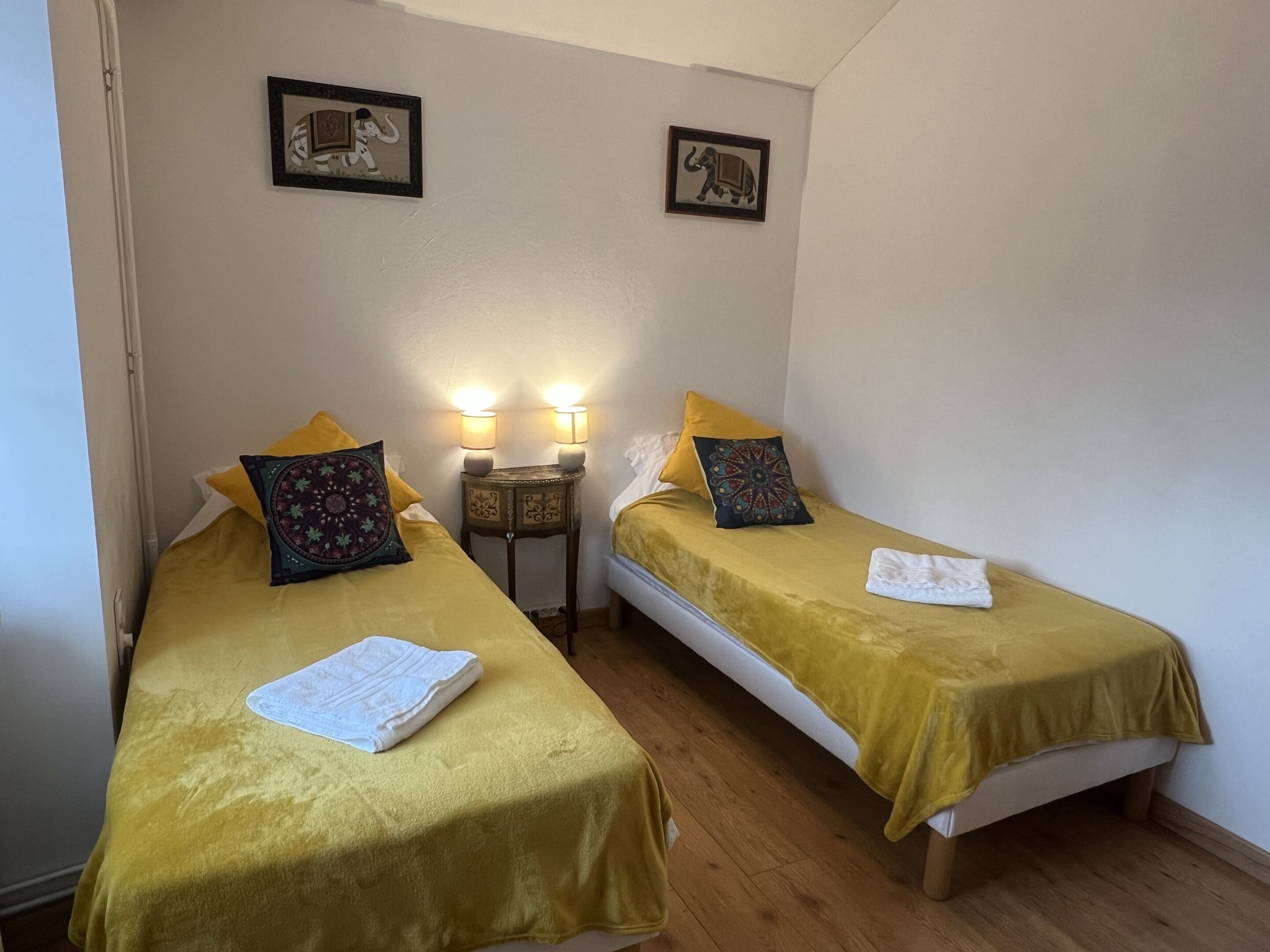 Habitación estándar con 2 camas individuales | Wifi gratis