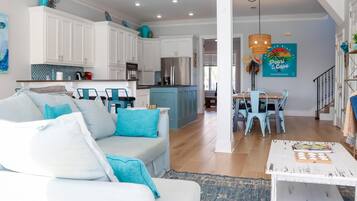 House, Multiple Beds (Pearl of the Cape) | Living area