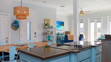 House, Multiple Beds (Pearl of the Cape) | Dining