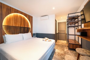 Deluxe Apartment, Balcony, Beach View - 2 BR Condo - Rooftop w Ocean View Joya 2 (Playa del Carmen)