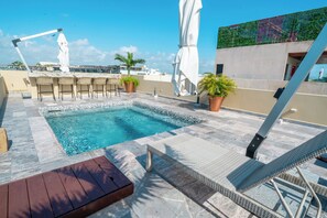 Outdoor pool - 2 BR Condo - Rooftop w Ocean View Joya 2 (Playa del Carmen)