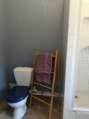 Shower, hair dryer, towels, soap - Located 2 km from Wimereux's first beach. Pets welcome! (Wimille)