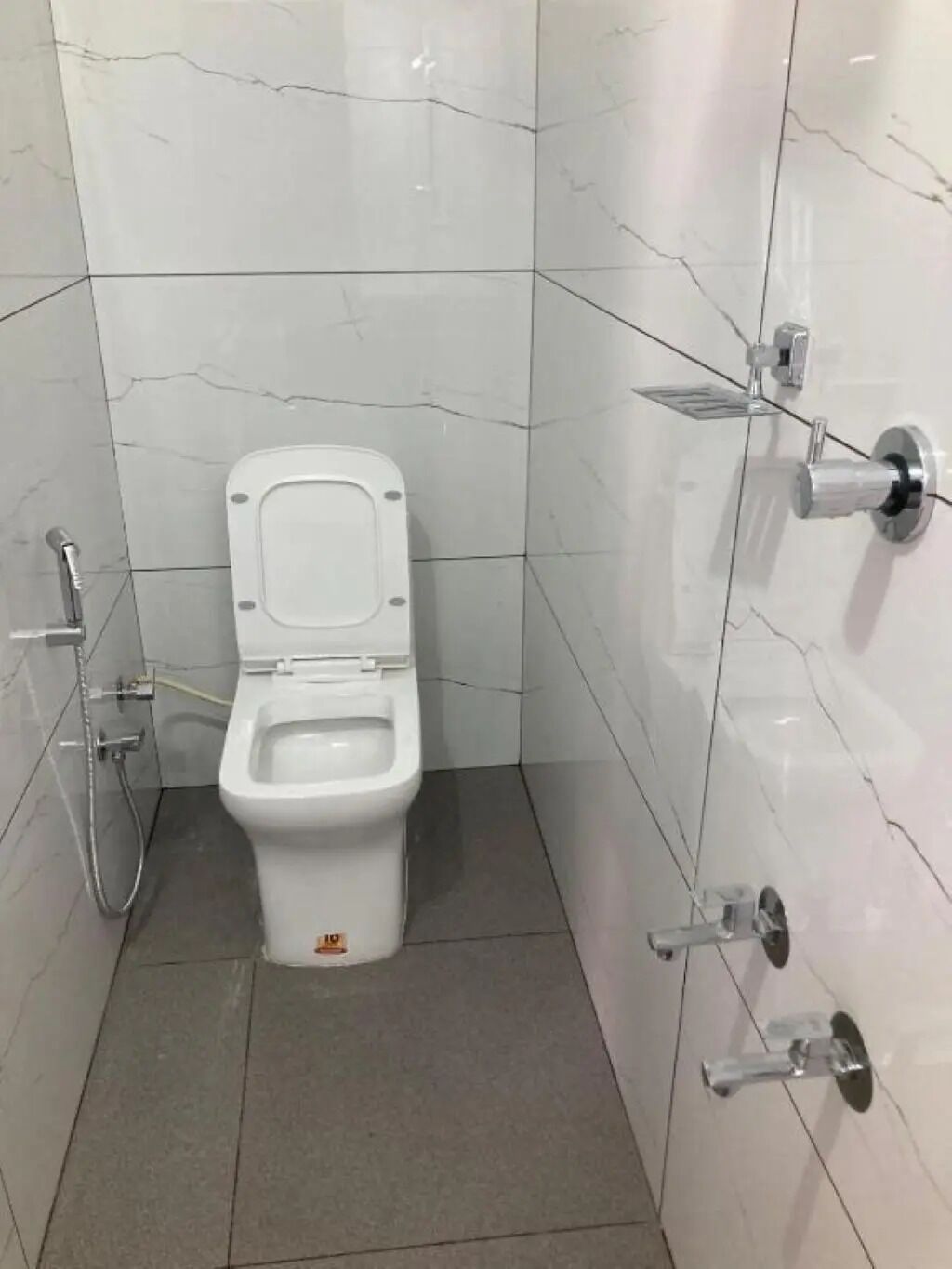 Shower, towels, soap