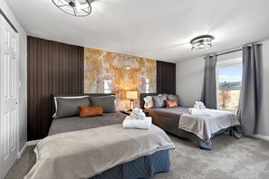 4 bedrooms, desk, iron/ironing board, free WiFi