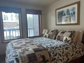Iron/ironing board, WiFi, bed sheets - Ski-In/Out, Discount Tyra 1 bd/1 ba-Hot tubs! (Breckenridge)
