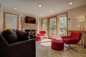 Fireplace - Ski~in~Ski~out~Tyra Aspen~2 Bd/2 Ba~Hot Tubs! (Breckenridge)
