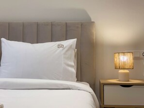 Iron/ironing board, Internet, bed sheets - Elegant Living in Glyfada Center (Glifada)
