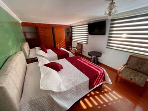 5 bedrooms, Internet, bed sheets - Touristic House Castiblanco (Bogotá, D.C.)