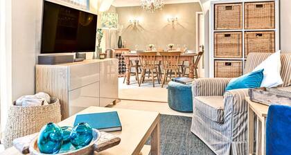 Hillside House in Henley