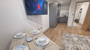 Unclassified image, 4 of 17, button - Uebert Heights - Cannock, Stafforshire Sleeps 6 Centrally Located Free Parking (Cannock)