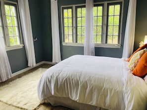 4 chambres, fer et planche à repasser, accès au Wi-Fi (inclus)