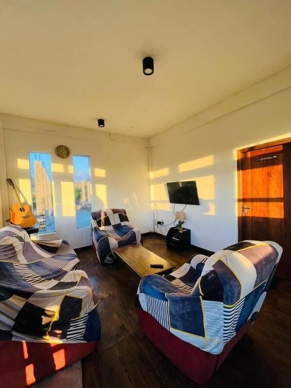 Living area - The Budget White House Nuwaraelliya (Nuwara Eliya)