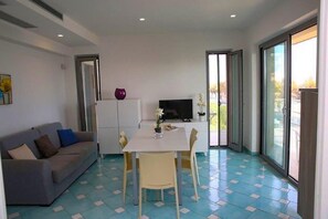 Family Villa, Multiple Bedrooms (Villa Fortunata) | Interior - Villa Fortunata (Terracina)