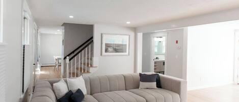 Smart TV, fireplace, computer monitors