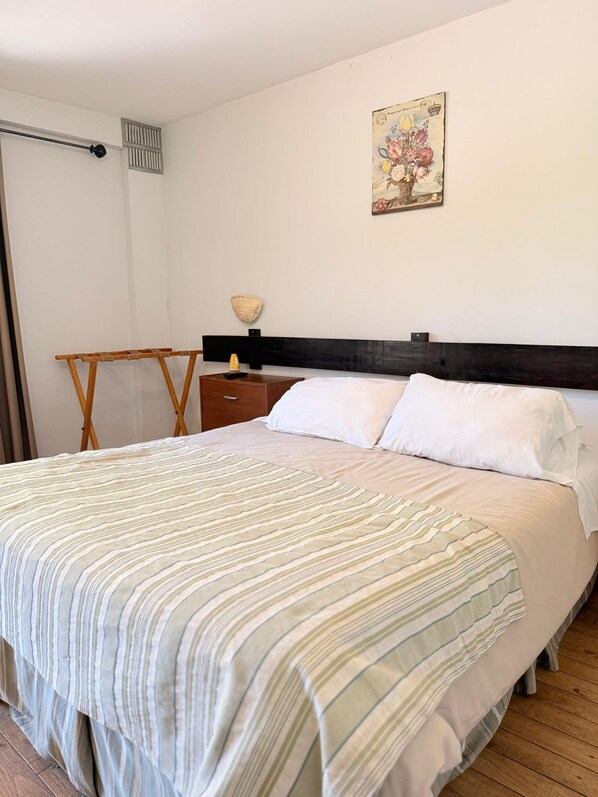 Chambre économique double ou avec lits jumeaux, vue sur le jardin | Accès au Wi-Fi (inclus)