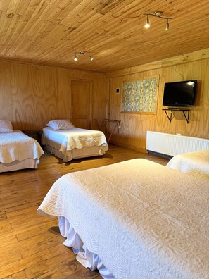 Phòng đôi hoặc 2 giường đơn Economy, quang cảnh vườn | Truy cập Internet không dây miễn phí 