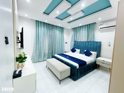 Alubarika Service Apartments