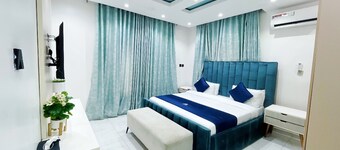 Alubarika Service Apartments