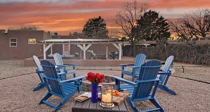 Private Santa Fe Retreat Near Plaza · Fire Pit · 3 King Bedrooms