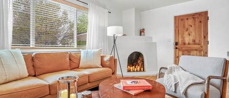 Smart-TV, peis og stereoanlegg