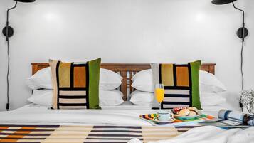 3 habitaciones, escritorio, tabla de planchar con plancha y wifi gratis