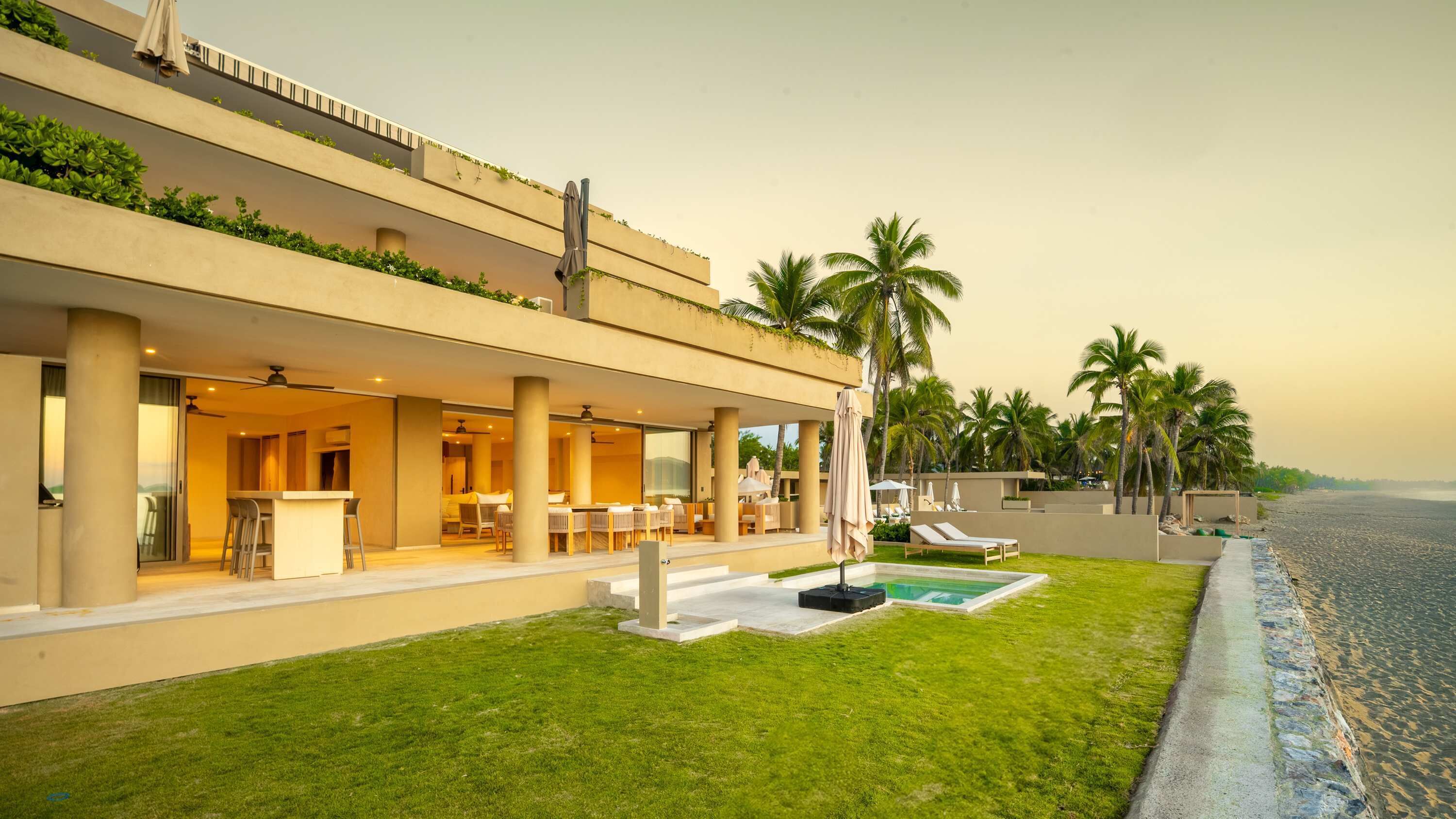 Private Garden with Plunge Pool Next to the Beach