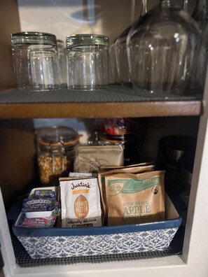Alimentos y bebidas