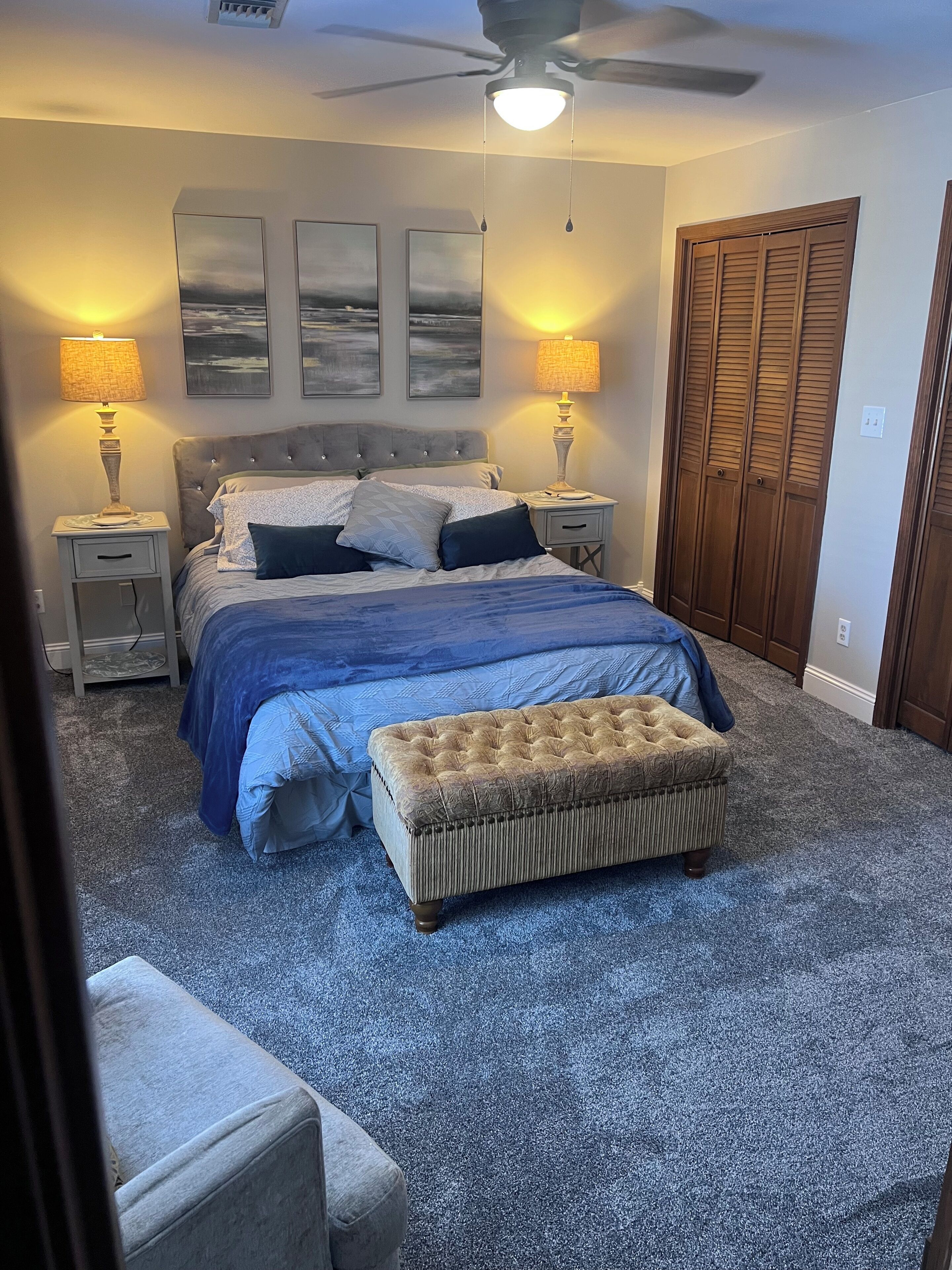 2 chambres, fer et planche à repasser, Wi-Fi, draps fournis