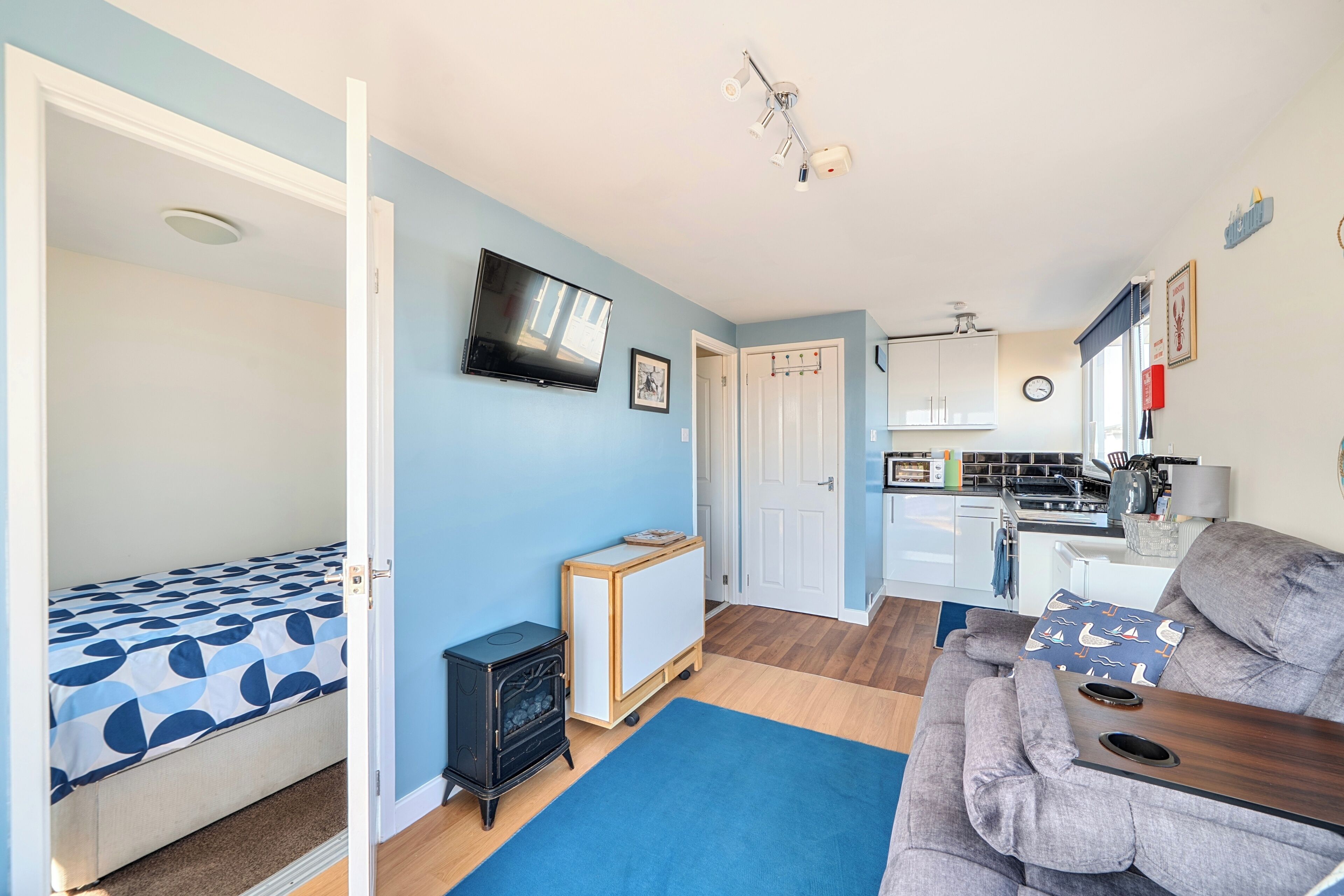 2 bedrooms, iron/ironing board, WiFi (free), bed sheets