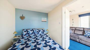 2 bedrooms, iron/ironing board, WiFi (free), bed sheets